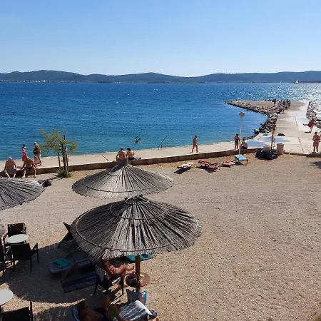 Mobilna Kucica Luka Camping Sveti Filip i Jakov
